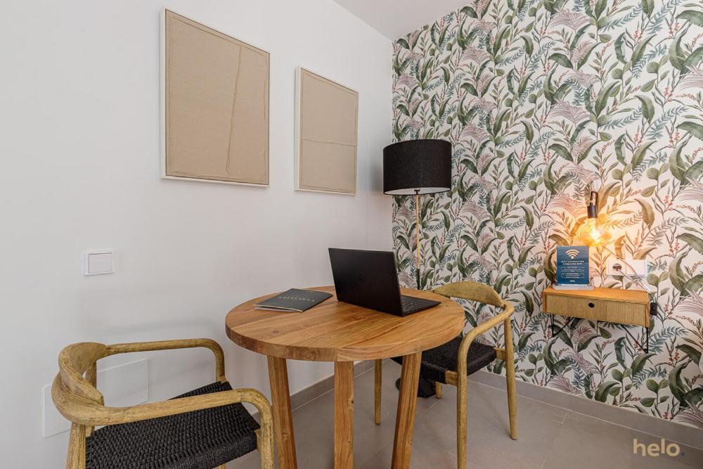 Cervantes Suites Malaga Luaran gambar