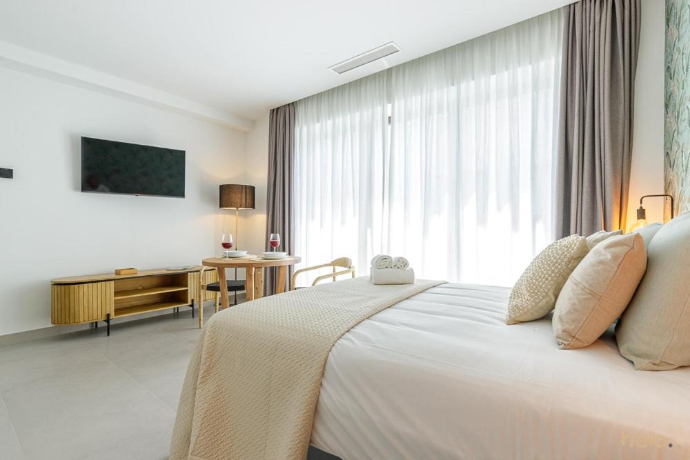Cervantes Suites Malaga Luaran gambar